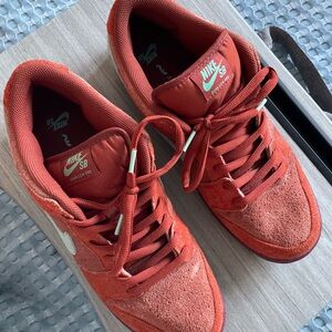 SOLD! Nike SB Red Low-Top Skate Sneakers with Mint Accents Men’s Size 13